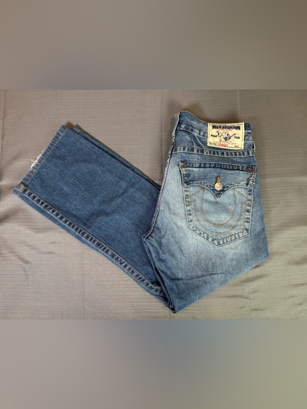 True Religion Jeans Men’s 34 Straight Medium Wash Flap Pocket Horseshoe Denim